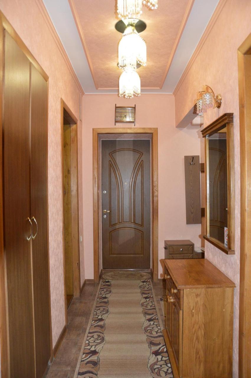 Knaus Apartments Chernivtsi Exterior foto