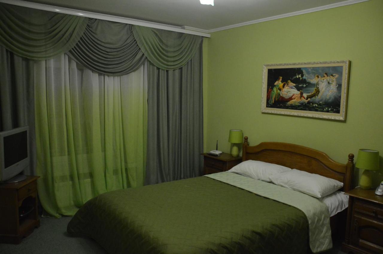 Knaus Apartments Chernivtsi Exterior foto
