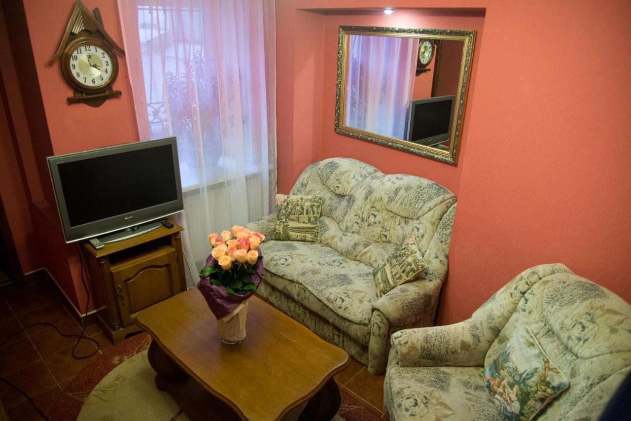 Knaus Apartments Chernivtsi Exterior foto